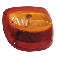 LAMPA TYLNA JOHN DEERE 6320,6330,6420,6430,6520,6530,6620,6630,6820,6830,6920 AL119405,AL176143, AL210180, RE219709
