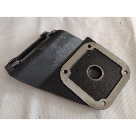 3387675M2, Mocowanie sekcji rozdzielacza Massey Ferguson