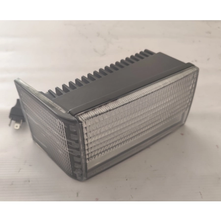 1964883C2, REFLEKTOR PRZEDNI PRAWY CASE 4210,4220,4230,5120, 1964980C2 LED